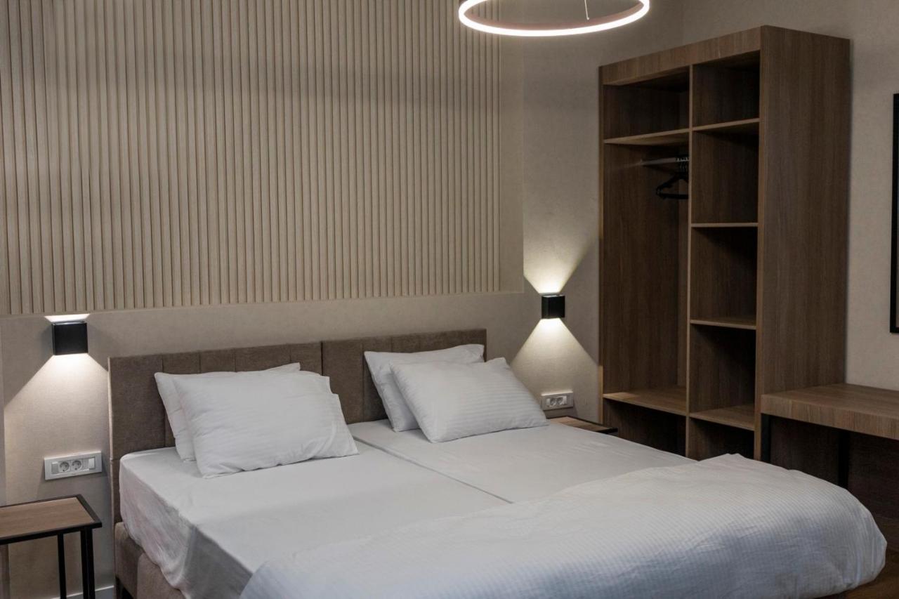Griffon Bar Food Apartments Struga Eksteriør billede